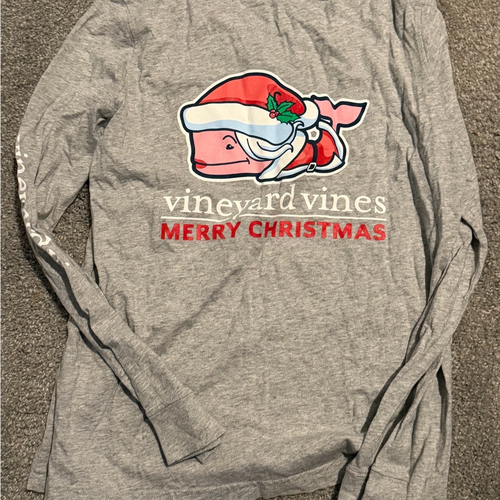 Vineyard Vines Gray Mrs Claus Long Sleeve Tee